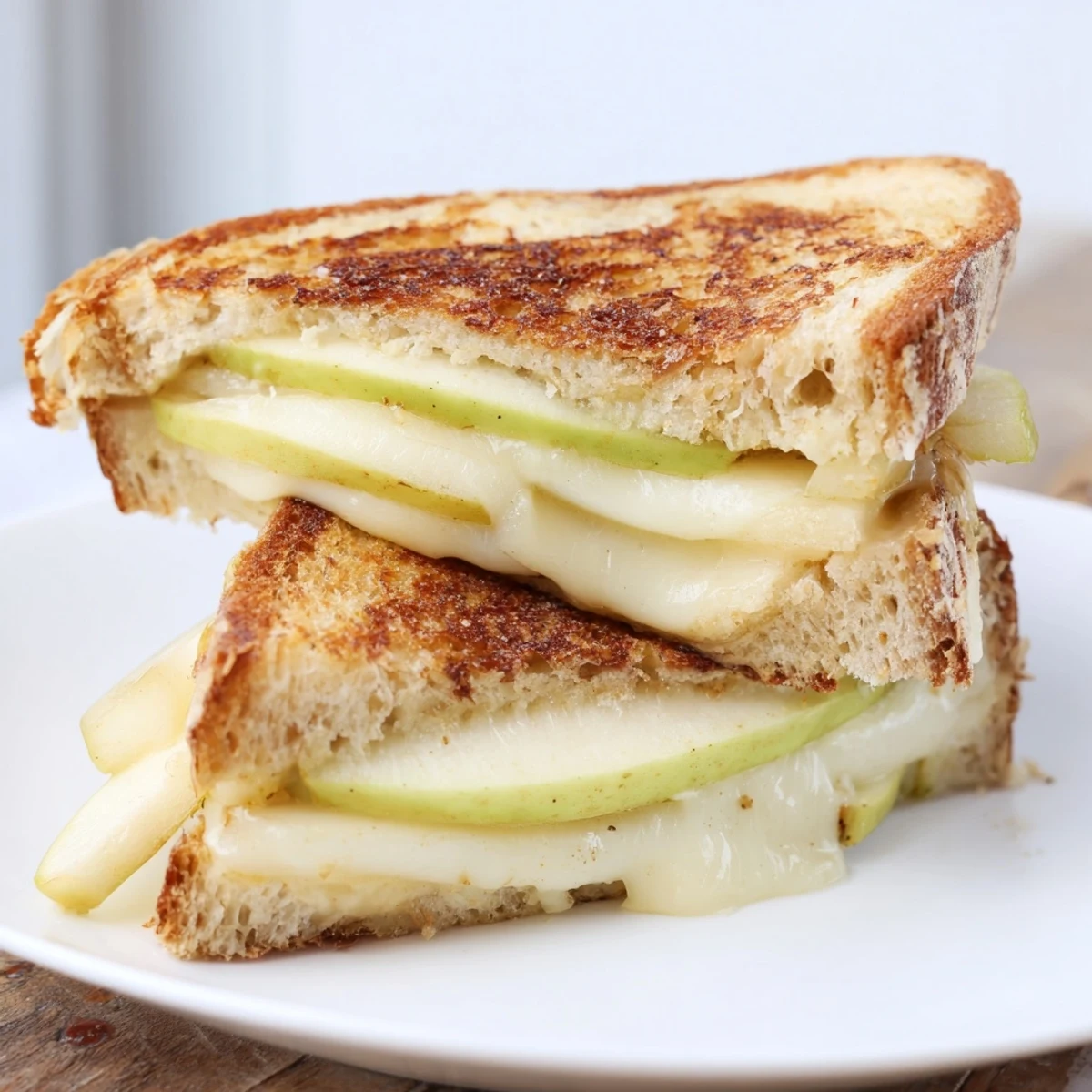 Brie and Apple Grilled Cheese